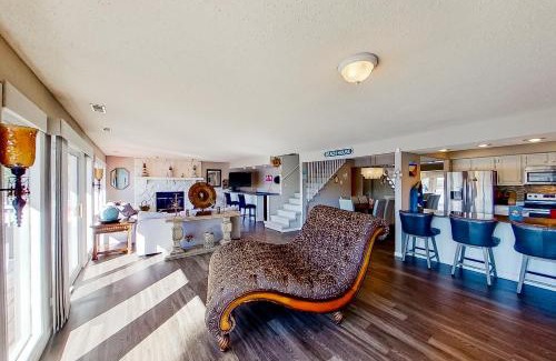 Lake Ozark Casa | Staycation at the Lake