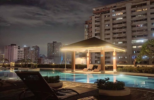 Legazpi Village Condominio | Staycation in Makati by Icon's Pad