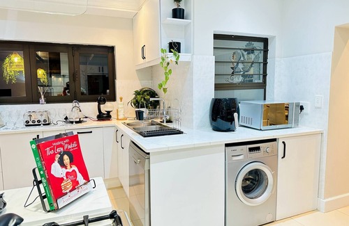 Germiston Apartamento | Vacaciones en casa con energía de respaldo