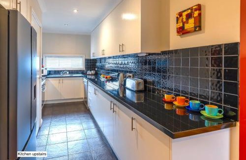 Brunswick Casa | StayCentral - Tranquil Spacious Townhouse