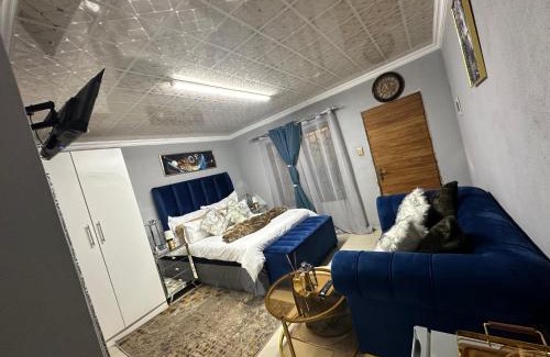 Soshanguve Apartamento | StayComfyGuesthouseByPunky