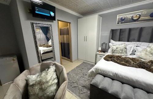 Soshanguve Apartamento | StayComfyGuesthouseByPunky