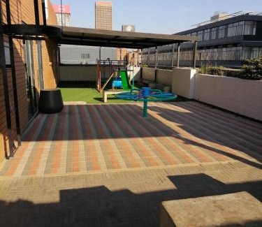 Downtown Johannesburg Apartamento | StayEasy in Maboneng