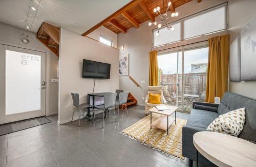 Belmont Casa | #StayInMyDistrict Buckman Bright Spacious Townhome