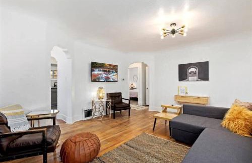 Twin Falls Casa | #StayinMyDistrict Twin Falls Spanish-Boho Getaway
