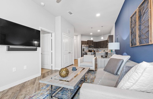 Richardson Apartamento | StayOvr at Galatyn Park - Richardson