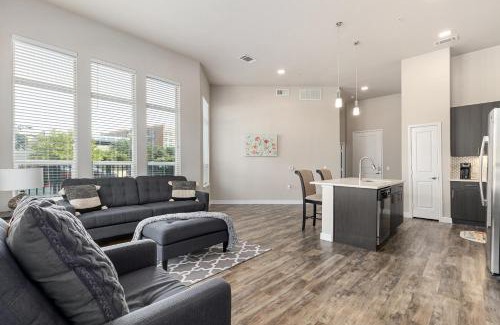 Richardson Apartamento | StayOvr at Galatyn Park