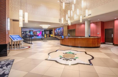 Lower Queen Anne Hotel | Staypineapple, The Maxwell Hotel, Seattle Center Seattle