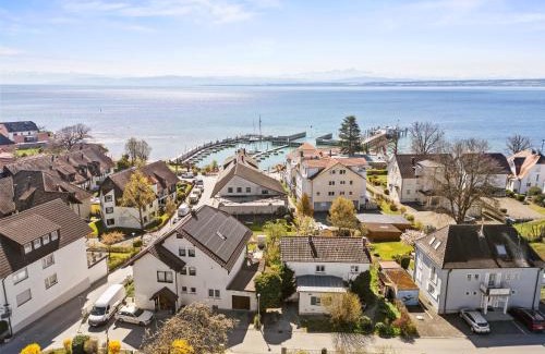 Hagnau Apartamento | STAYS Hafenblick direkt am See