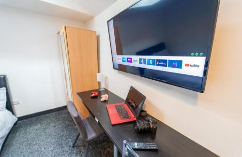 Selly Oak Apartamento | STAYSA Equipped studios near QE and UOB in GuestHouse close to the city!
