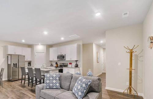 Concord Casa | StaysByWalker 2BR TownHome | King Beds/Fenced Yard