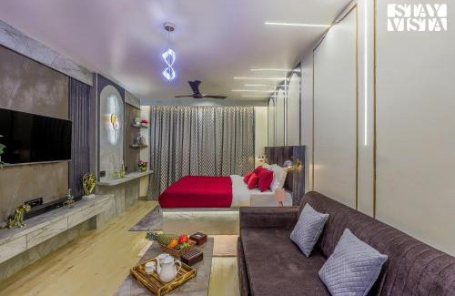 Gopalbari Apartamento | StayVista at Cityscape with Rooftop Pool - Jaipur