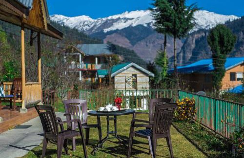 Manali Villa | StayVista at Jodhpur House - 3 BR Pet friendly Cozy villa in Manali