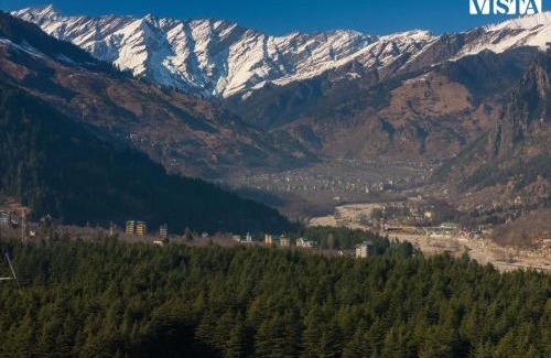 New Manali Apartamento | StayVista at Johnson Studios with Views and Wi-Fi