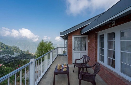 Kumharsain Villa | StayVista at Nagkelo Cottage