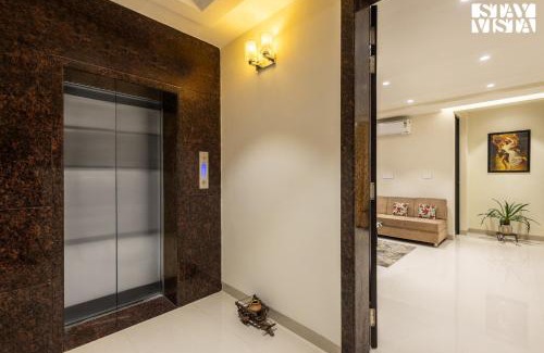 Mahmoorganj Apartamento | StayVista at Sundale Apartment with Heater & WiFi