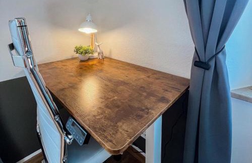Isny im Allgaeu Apartamento | StayZen Holz & Hirsch Deluxe Hideaway zentral mit Parkplatz
