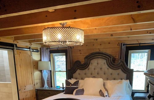 Canton Cabina | Steal Away Renovated Cabin