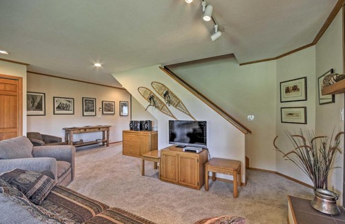 Steamboat Springs Apartamento | Steamboat Springs Condo with Hot Tub on Ski Bus Route