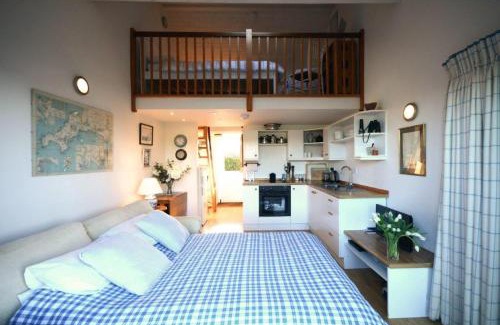 Bantham Apartamento | Steepfield Studio in the heart of Bantham Village