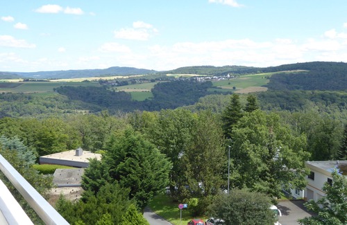 Lahnstein Apartamento | Stefi vacation apartment, Lahnstein, with a magical view. The perfect retreat