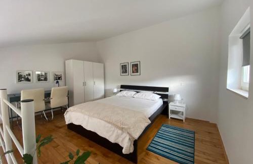 Pjescana Uvala Casa | Stefs place