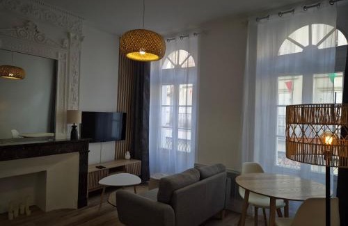 Villeneuve-sur-Lot Apartamento | Stelina Haussmann - Balcony
