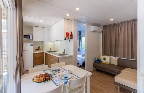 Roccamare Casa | Stella del Mare Family Camping Village Lodge Superior Agclu für 6 Personen