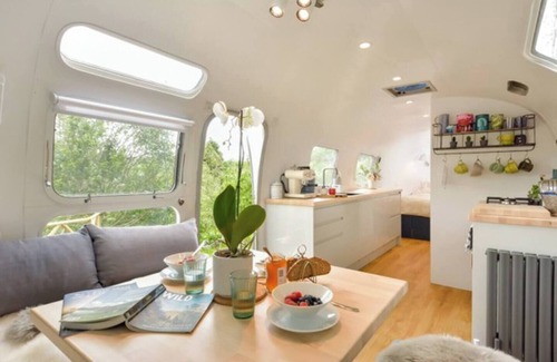 Aberfeldy Casa | Stella a Luxury vintage airstream #HighlandSpaces