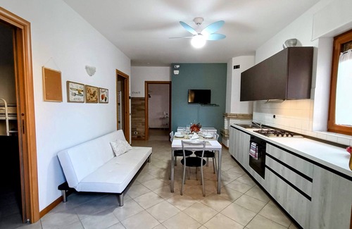 Assenza Apartamento | Apartamento Stella con vista al lago y al Monte Baldo para 2/5 personas