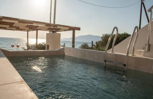 Kalamaki Apartamento | Stella & Eleni Suite With Shared Pool & Open View