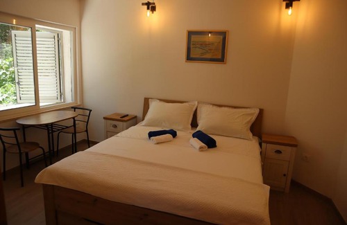 Cove Tri Zala (Zrnovo) Apartamento | Stella Maris