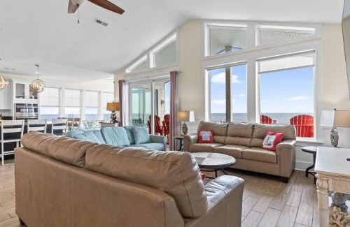 Oak Island Casa | Stella Maris
