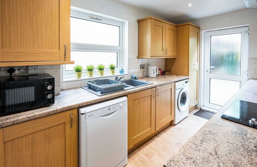 Staple Hill Casa | Stella's Cottage by StayStaycations