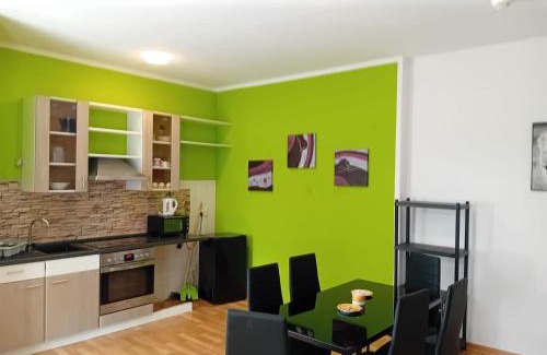 Crimmitschau Apartamento | Stellas Monteurwohnungen