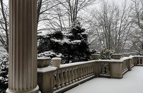 Catasauqua Casa | Step back in time at Dery Mansion built in 1917 by the King Of Silk George Dery