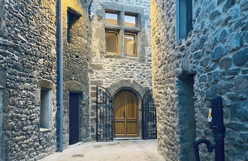 Pouzols-Minervois Casa | Step into French history at Le Bastion, Pouzols-Minervois, southern France.