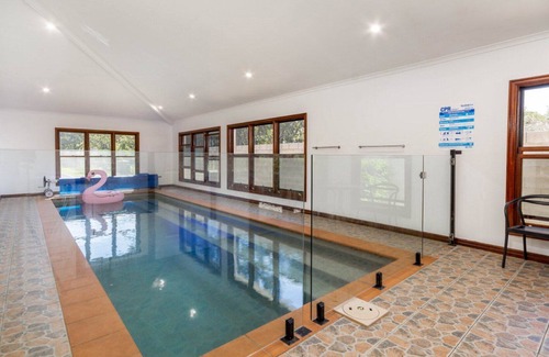 Beachmere Casa | Step out to Absolute Beachfront