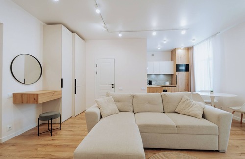 Chisinau Apartamento | Step Out to Stores & Parks – TOP - 1BR on Blvd