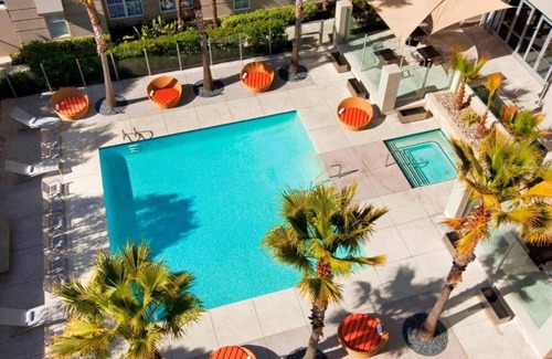 Newark Casa | Step up your stay at our boutique Newark, California