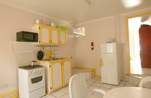 Gros Islet Hotel | Stephanie's Apartments Ltd