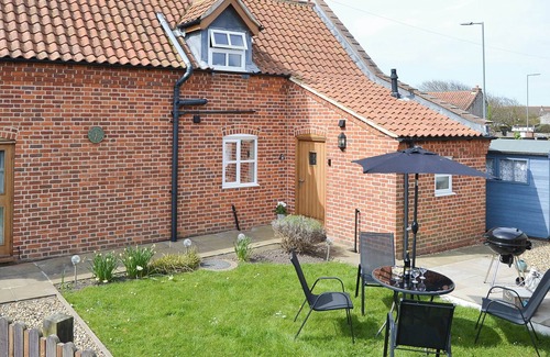 Bacton Cabaña | Stepping Stone Cottage