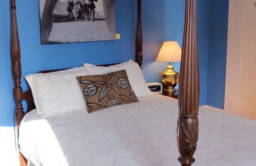 Salem Cama Y Desayuno | Stepping Stone Inn