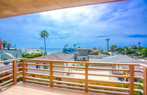 North Pacific Beach Casa | Steps 2 Ocean & Surfing Ocean Views Rooftop Deck