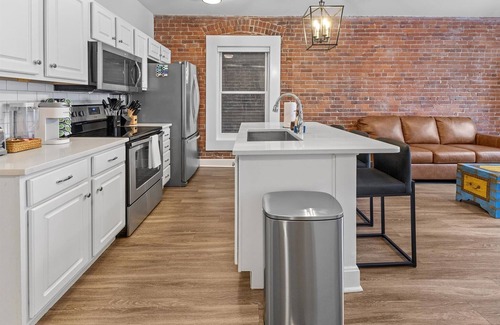 Lockerbie Square Apartamento | Steps away from Mass Ave Restaurants and Big Patio