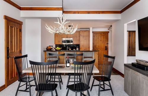 Stowe Condominio | Steps Away - Lodge at Spruce Peak - 2 Bdrm