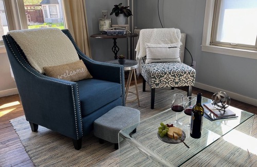 Stillwater Casa | Steps from beautiful downtown Stillwater! Charming 2-bedroom+ historic home.