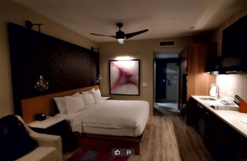 Atlanta University Center Hotel | Steps from Centennial Park. Atl Studio, beautiful views. Downtown fun awaits!