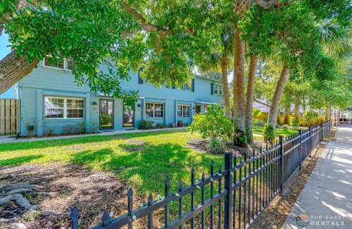 New Smyrna Beach Casa | STEPS from Flagler Avenue! Charming Home with Private Garage and Full Kitchen!