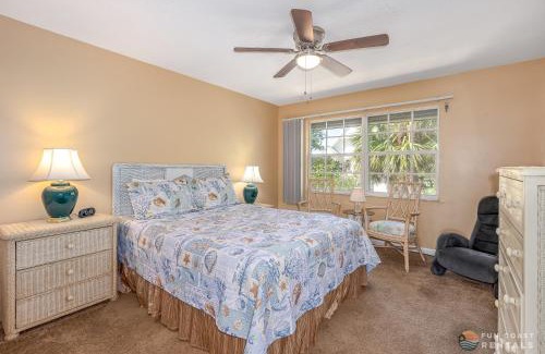 New Smyrna Beach Casa | STEPS from Flagler Avenue! Charming Home with Private Garage and Full Kitchen!